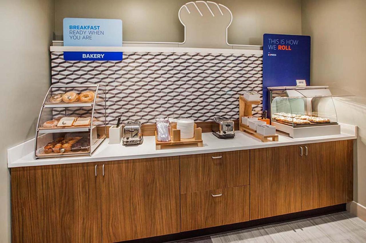 Holiday Inn Express Quantico - Stafford By Ihg Zewnętrze zdjęcie