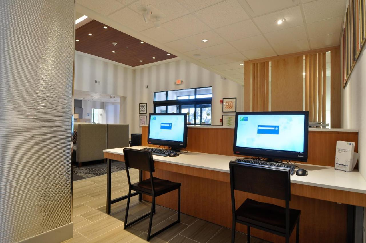 Holiday Inn Express Quantico - Stafford By Ihg Zewnętrze zdjęcie