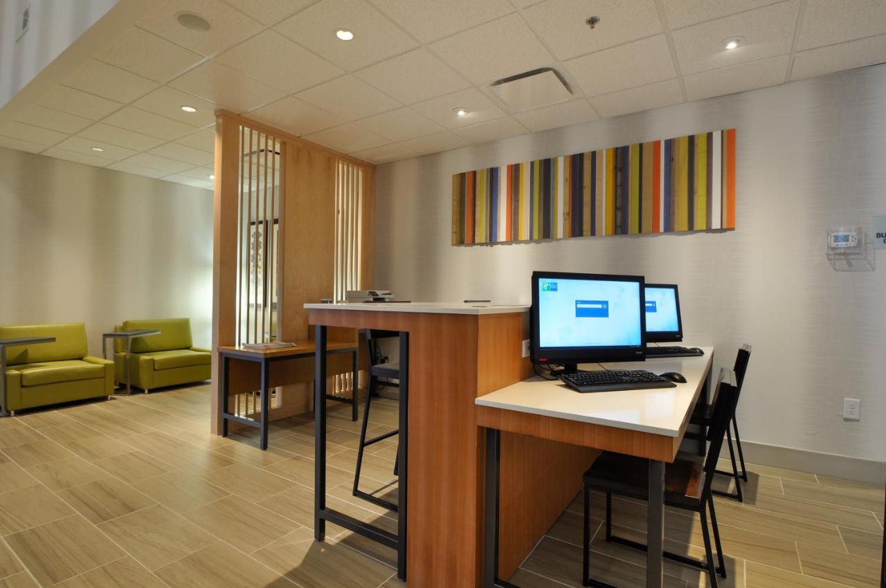 Holiday Inn Express Quantico - Stafford By Ihg Zewnętrze zdjęcie